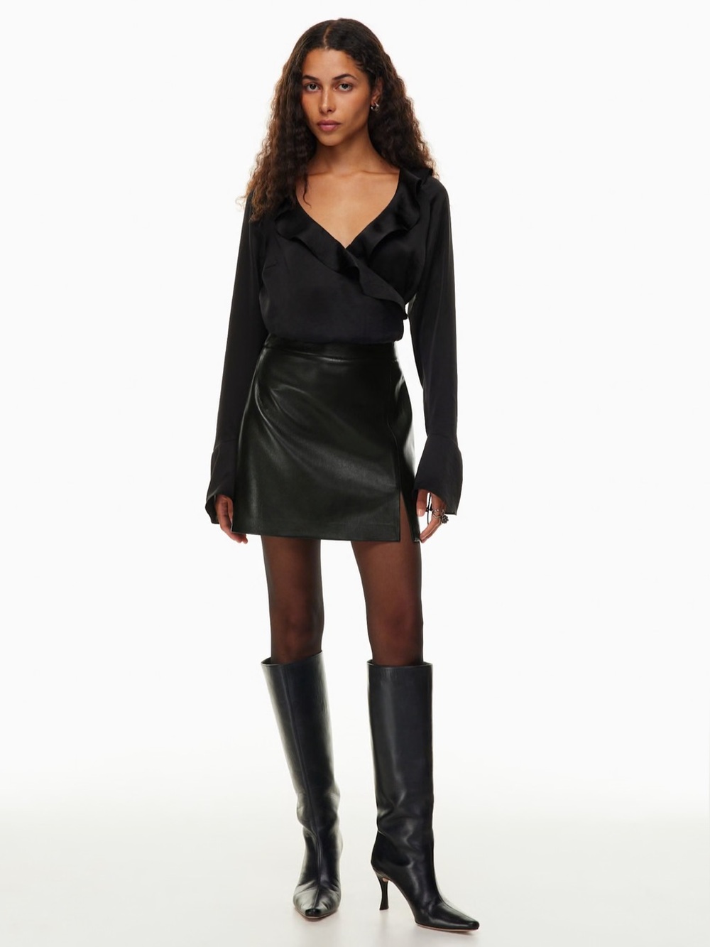 Aritzia Wilfred
Patio Mini Skirtβ NWT 00